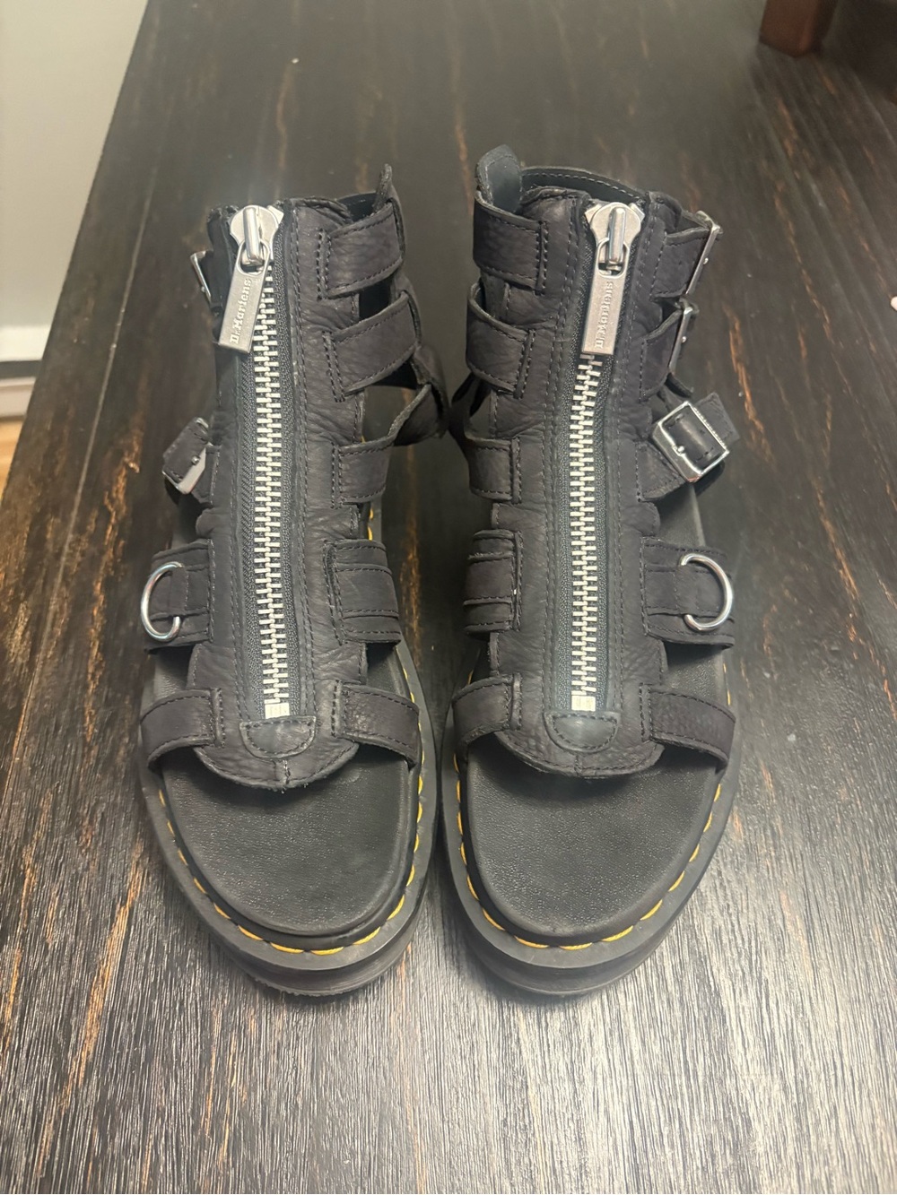 Dr. Martens Olson Tumbled
Nubuck Leather
Gladiator Zip Sandal